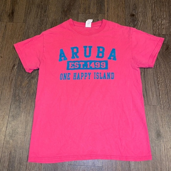Gildan size small Aruba shirt - Picture 1 of 3